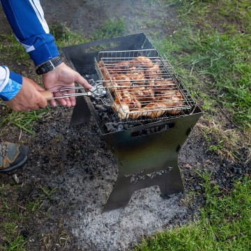 Решетка HELIOS для барбекю глубокая 56х30х25х5.5 см. Решетка HELIOS для барбекю глубокая 56х30х25х5.5 см.