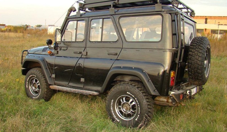 Расширители колёсных арок УАЗ Хантер (передние 70 мм, задние 70 мм) Расширители колёсных арок УАЗ Хантер (передние 70 мм, задние 70 мм)