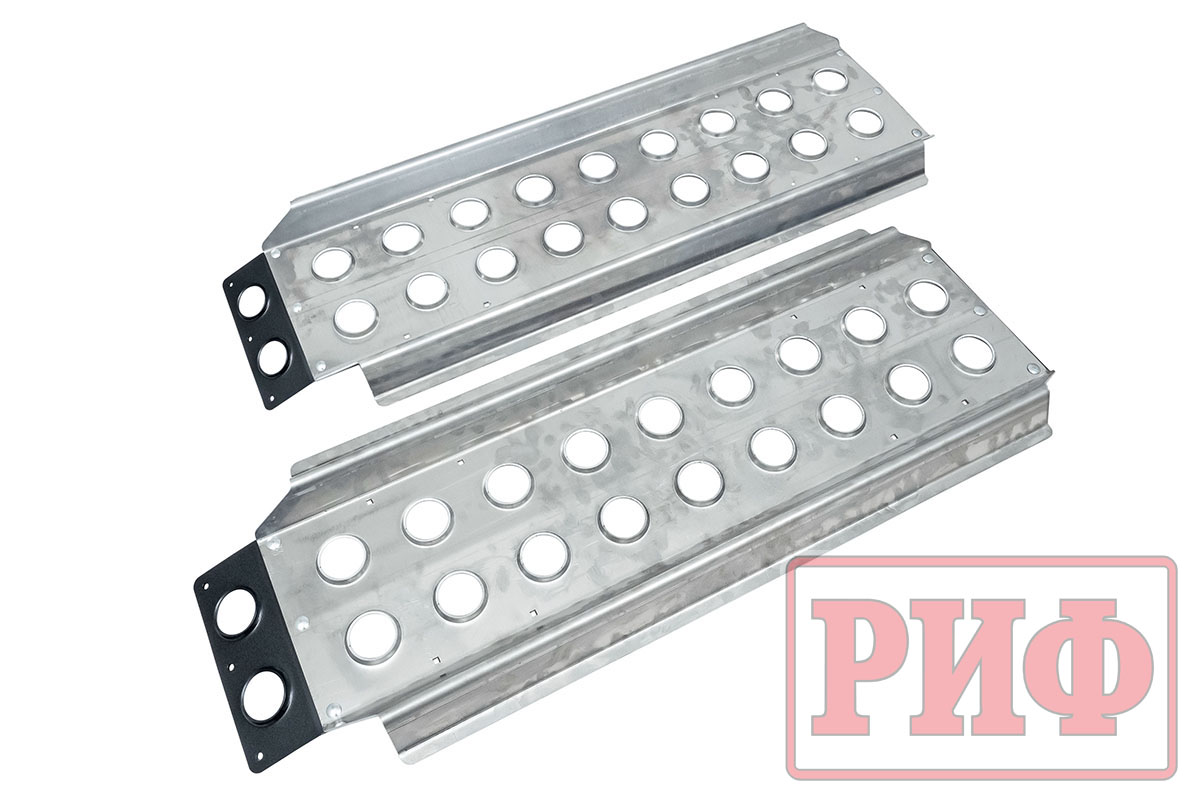 Сэнд-траки (аппарели) РИФ 118x48 см алюминиевые усиленные (2 шт.) Сэнд-траки (аппарели) РИФ 118x48 см алюминиевые усиленные (2 шт.)