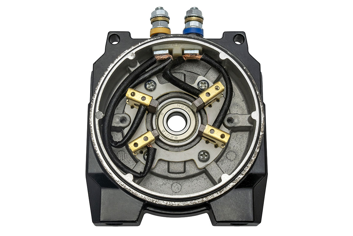 Узел щеточный для лебедки Runva EWV6000 Узел щеточный для лебедки Runva EWV6000