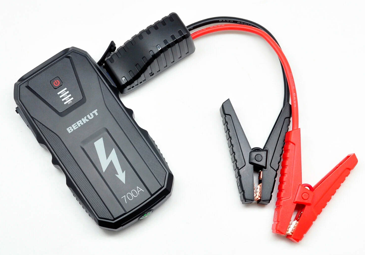 Устройство пуско-зарядное портативное BERKUT 12V 15000 mAh Устройство пуско-зарядное портативное BERKUT 12V 15000 mAh