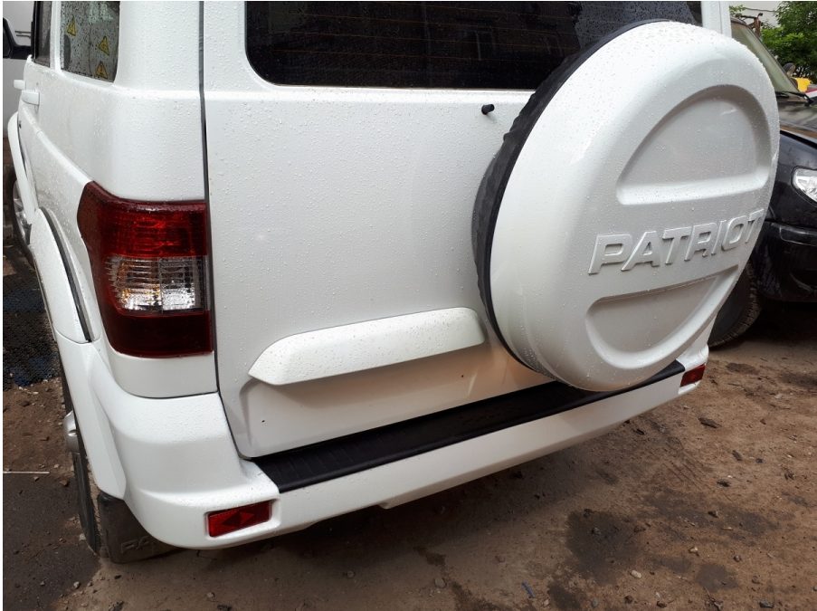 Накладка заднего бампера УАЗ Патриот 2015+ с надписью PATRIOT (шагрень) Накладка заднего бампера УАЗ Патриот 2015+ с надписью PATRIOT (шагрень)