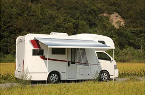 1 Маркиза автомобильная РИФ 4,0х2,5 м кассетная, привод механический, электромотор, корпус белый