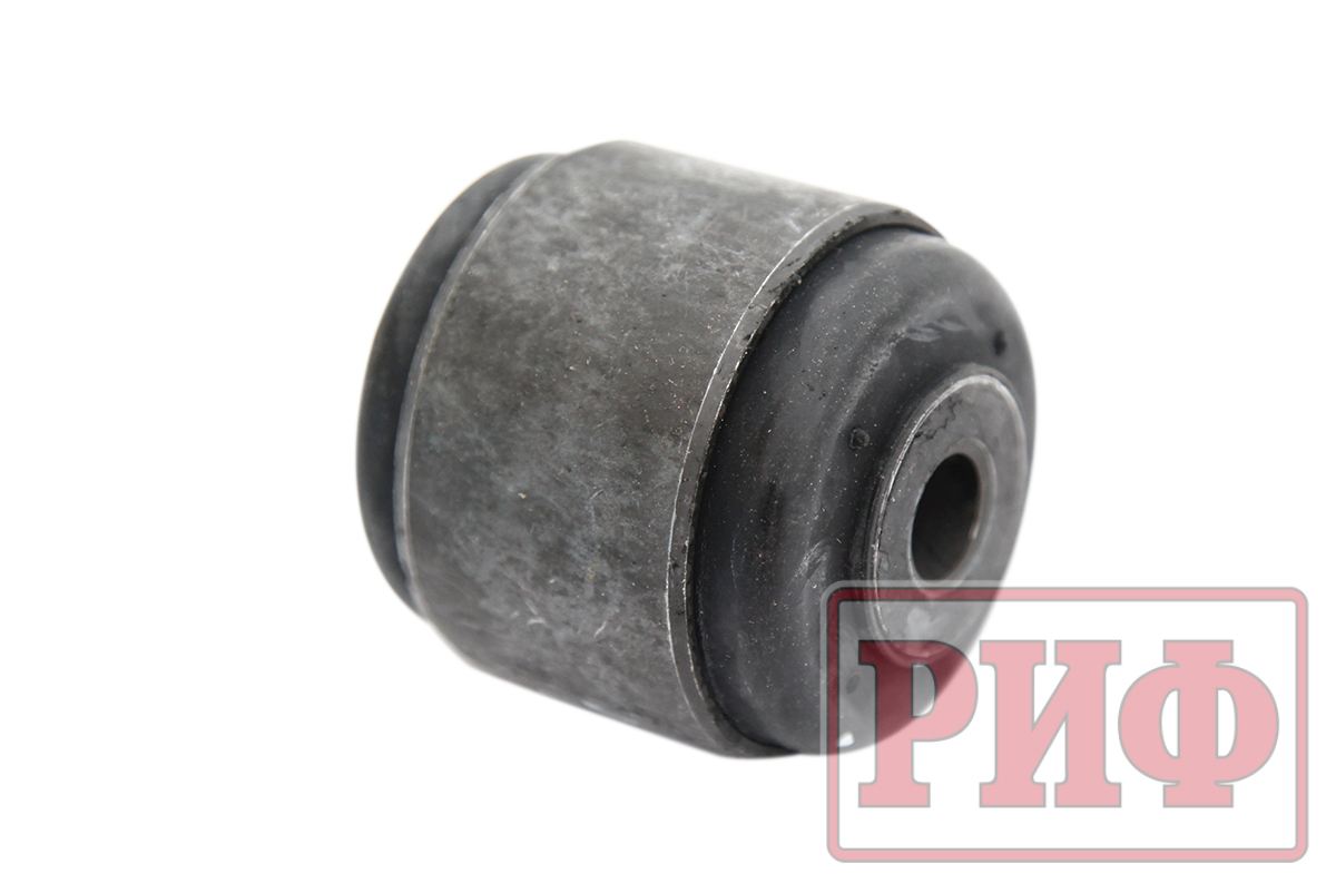 Втулка тяги Панара Nissan Patrol Y61 на короткую часть тяги, на раму Втулка тяги Панара Nissan Patrol Y61 на короткую часть тяги, на раму