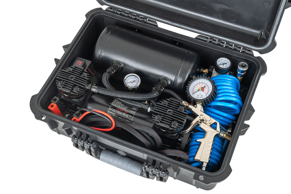 Компрессор автомобильный переносной 12V YURUI 118,9 л/мин 13,6 атм Компрессор автомобильный переносной 12V YURUI 118,9 л/мин 13,6 атм