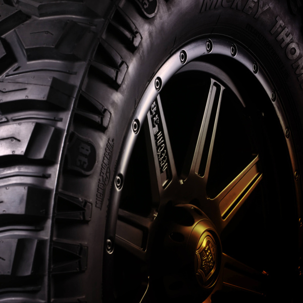 Шина Mickey Thompson LT285/75R16 Deegan 38 MT 126/123Q OWL Шина Mickey Thompson LT285/75R16 Deegan 38 MT 126/123Q OWL