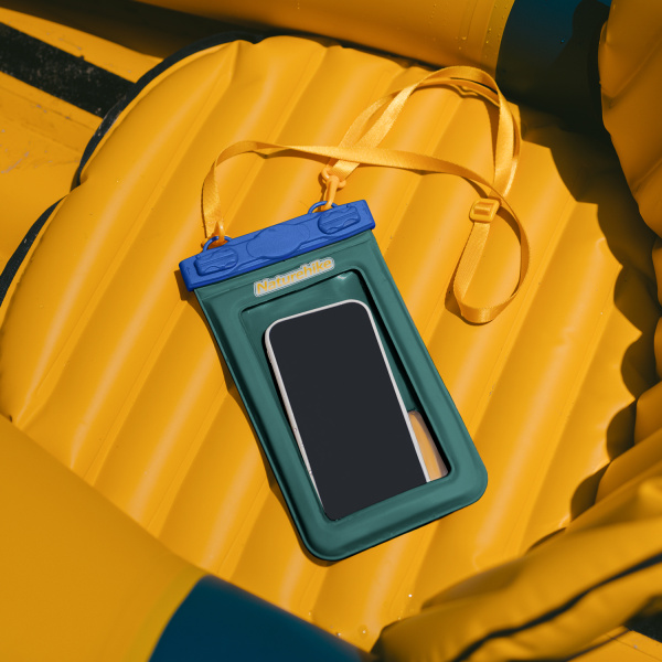 2 Гермочехол Naturehike плоский для телефона 23х13,5 см., зеленый