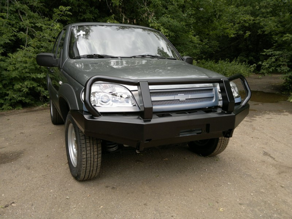 Бампер РИФ силовой передний Chevrolet Niva с защитной дугой