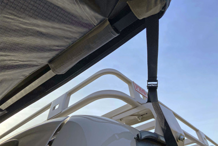 Маркиза автомобильная РИФ веерная, безопорная 2х2,3 м (левая) Маркиза автомобильная РИФ веерная, безопорная 2х2,3 м (левая)