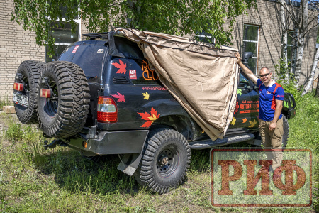 Маркиза автомобильная РИФ веерная 3,0х3,0 м (правая) Маркиза автомобильная РИФ веерная 3,0х3,0 м (правая)