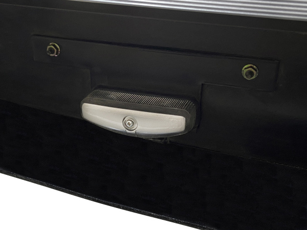 Бампер задний PIAK с фаркопом Isuzu D-MAX