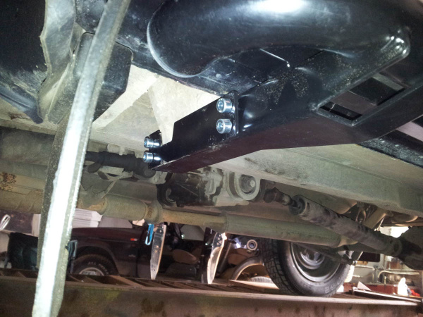 Пороги РИФ силовые для ВАЗ Нива