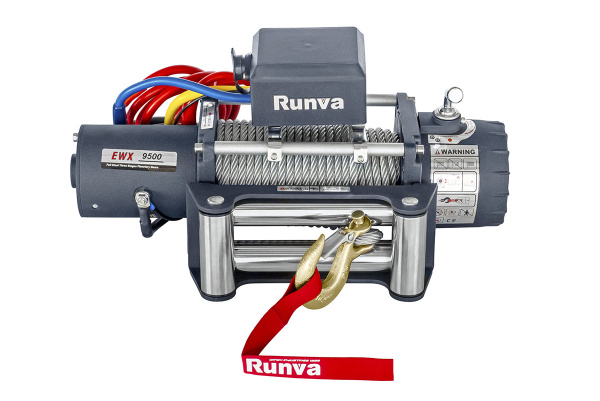 Лебёдка электрическая 12V Runva 9500 lbs 4350 кг Лебёдка электрическая 12V Runva 9500 lbs 4350 кг