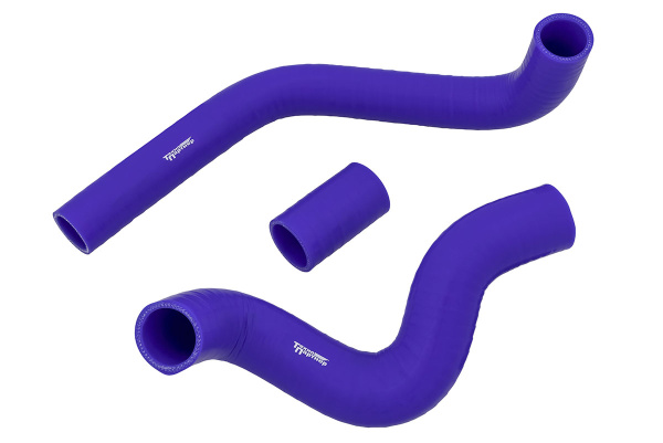 Патрубки радиатора УАЗ-3163 Патриот (АКПП)с кондиционером, дв.ЗМЗ-409, евро 2-3 , (3 шт) силикон Патрубки радиатора УАЗ-3163 Патриот (АКПП)с кондиционером, дв.ЗМЗ-409, евро 2-3 , (3 шт) силикон