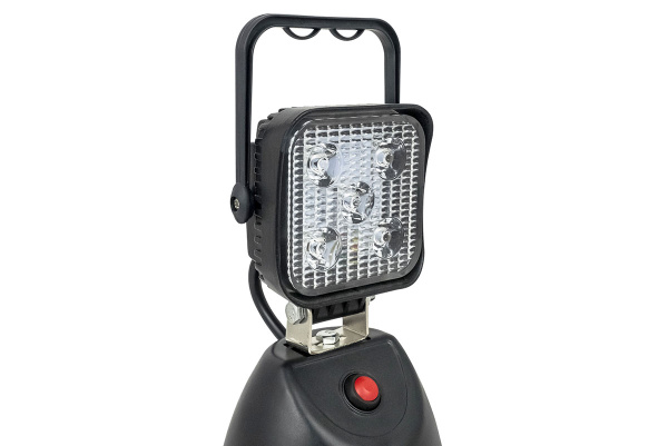 Фара светодиодная универсальная на магните15W 12V Фара светодиодная универсальная на магните15W 12V