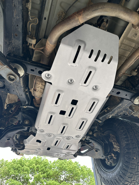 Защита Falcon радиатора, картера, РК, КПП для Toyota Hilux 2015-2024, алюминий, 8 мм