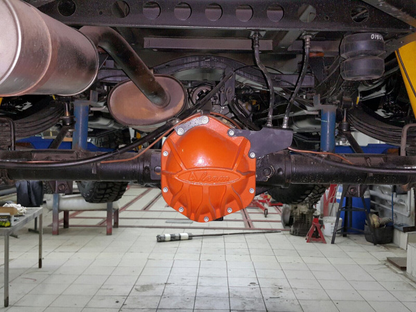 Кронштейн РИФ для крепления тормозных трубок заднего моста УАЗ лифт 5 см Кронштейн РИФ для крепления тормозных трубок заднего моста УАЗ лифт 5 см