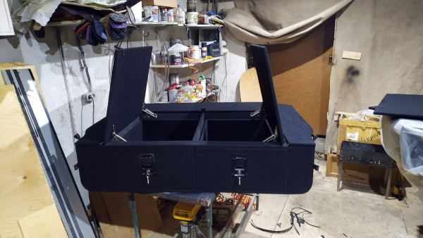 Органайзер для Toyota Land Cruiser 200 (2 выдв.ящика+клав.замки+спальник) Органайзер для Toyota Land Cruiser 200 (2 выдв.ящика+клав.замки+спальник)