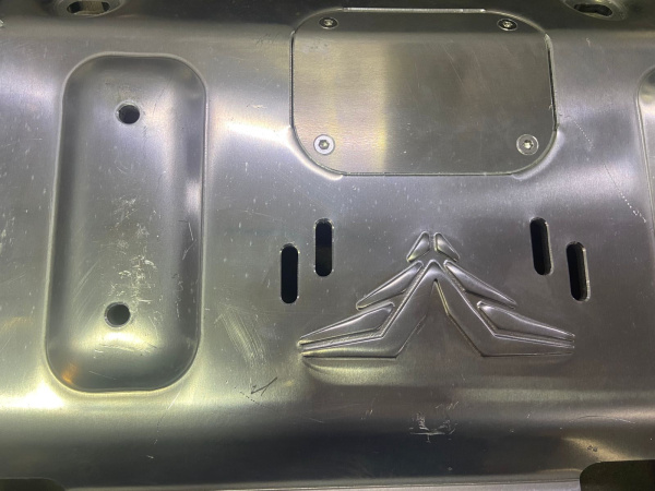 3 Защита Falcon радиатора, картера, РК, КПП для Toyota Land Cruiser Prado 150TX, бенз., алюм. (уценк 3 Защита Falcon радиатора, картера, РК, КПП для Toyota Land Cruiser Prado 150TX, бенз., алюм. (уценк