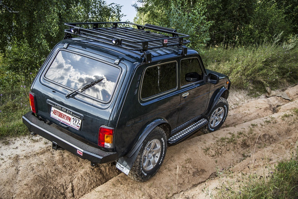 Бампер РИФ задний ВАЗ Нива с фаркопом Бампер РИФ задний ВАЗ Нива с фаркопом