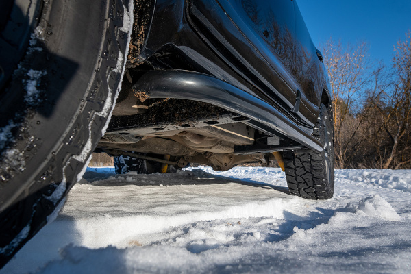 Пороги РИФ силовые Toyota Land Cruiser 200  черные накладки и болты, на а/м без гидроподвески Пороги РИФ силовые Toyota Land Cruiser 200  черные накладки и болты, на а/м без гидроподвески