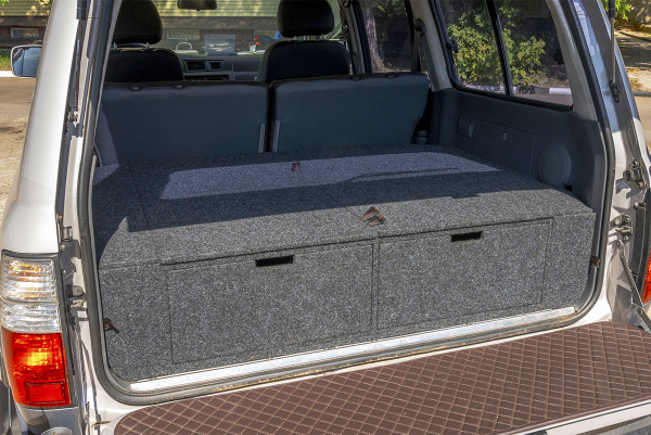 Органайзер для Toyota Land Cruiser 80 (2 выдв.ящика+спальник) Органайзер для Toyota Land Cruiser 80 (2 выдв.ящика+спальник)