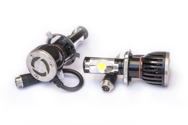 Лампы светодиодные 9005 12V-24V 24W с вентилятором (к-т 2 шт.) Лампы светодиодные 9005 12V-24V 24W с вентилятором (к-т 2 шт.)