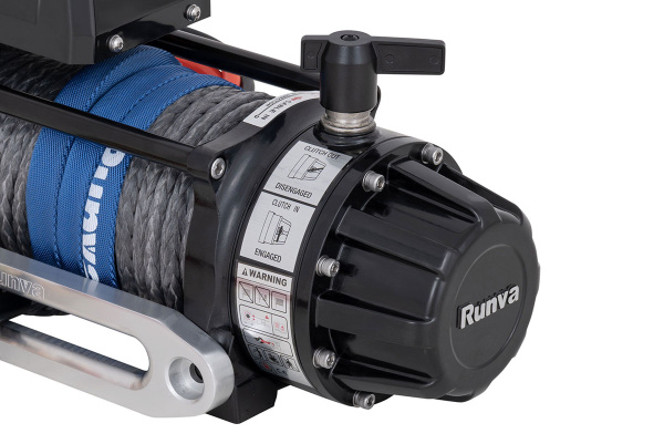Лебёдка электрическая 12V Runva 9500 lbs 4350 кг влагозащищенная, синтетический трос Лебёдка электрическая 12V Runva 9500 lbs 4350 кг влагозащищенная, синтетический трос