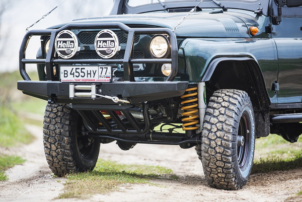 Бампер РИФ передний УАЗ Hunter универсальный с кенгурином Бампер РИФ передний УАЗ Hunter универсальный с кенгурином