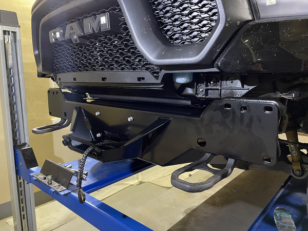 Площадка РИФ под лебёдку в штатный бампер Dodge Ram 1500 Rebel 2019+ (бензин)