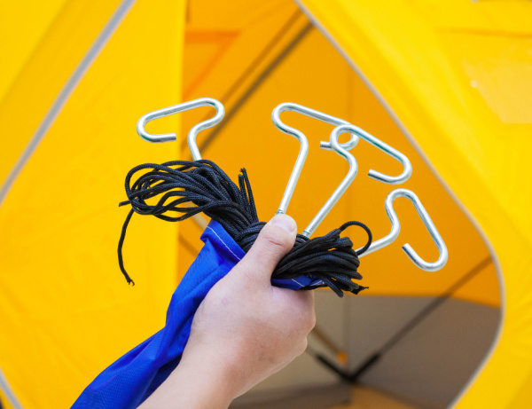 4 Палатка для зимней рыбалки TRAVELTOP (330*330*205) 4 Палатка для зимней рыбалки TRAVELTOP (330*330*205)