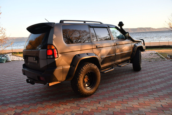 Расширители колёсных арок Mitsubishi Pajero Sport (70мм) под силовой бампер Расширители колёсных арок Mitsubishi Pajero Sport (70мм) под силовой бампер