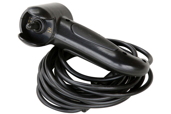 Лебёдка электрическая 12V Runva 12000 lbs 5700 кг (синтетический трос) Лебёдка электрическая 12V Runva 12000 lbs 5700 кг (синтетический трос)